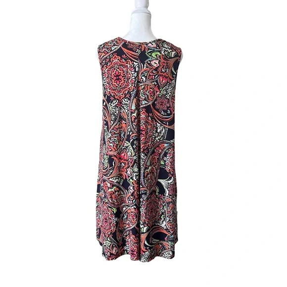 Colorful Paisley Sleeveless Dress - Picture 3 of 5